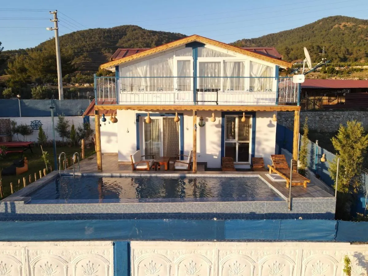 Barbaros Villa 페티예